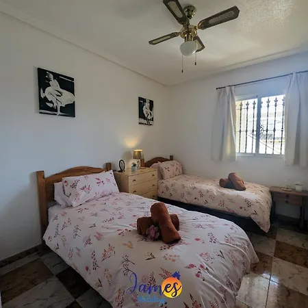 Traditional 2 Bed Apt With Com Pool Cr72 * Orihuela